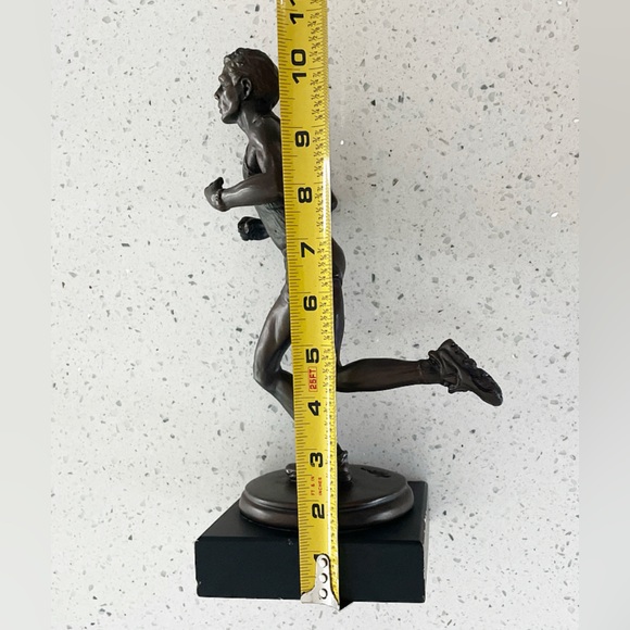 Austin Sculpture 1994 Morning Jog Bronze Paint Statue Man Vintage RARE - Picture 7 of 9